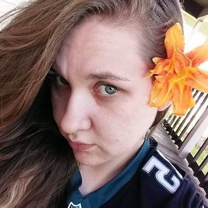 Meet your Posher, Cassandra